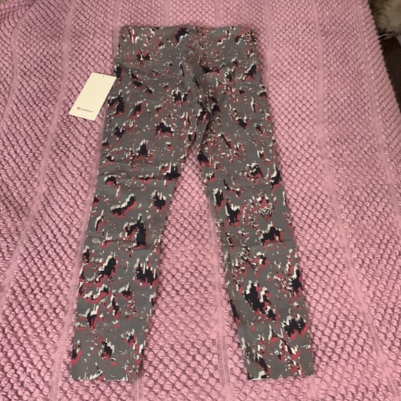 Lululemon Fast and Free High Rise Tight 25" NWT - Picture 4 of 6
